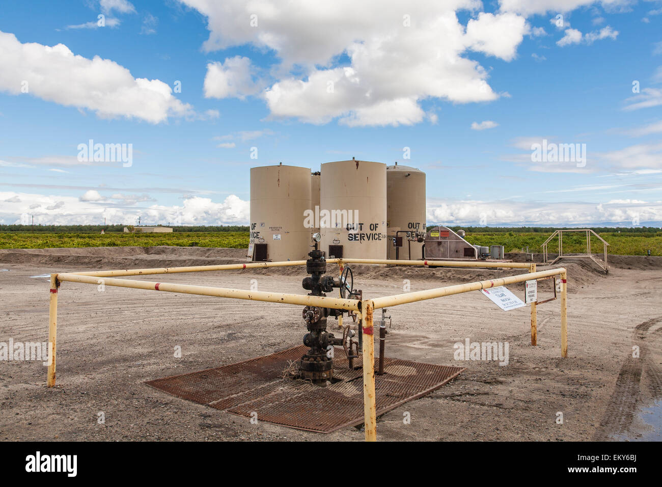 Tiefen Injektion gut für die Entsorgung von Öl-Bohr- und Fracking-Abwasserreinigung verwendet. Shafter, Kern County, Kalifornien Stockfoto