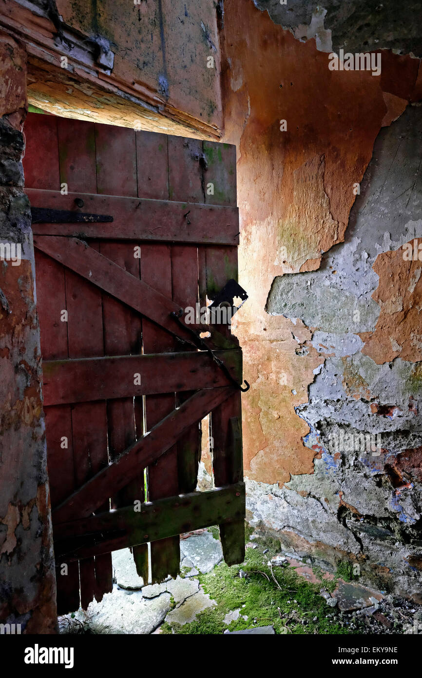 Old Abandoned Gate Lodge House im ländlichen West Cork Irland Stockfoto