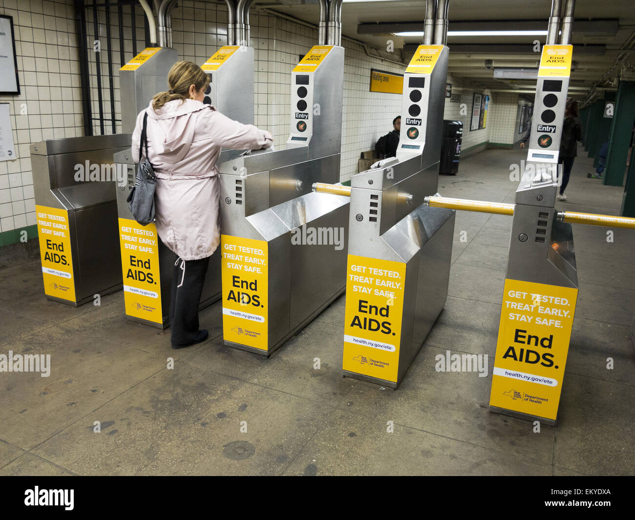 Förderung der AIDS Test in Union Square u-Bahnstation in New York City, NY, 2015 Kampagne. Stockfoto
