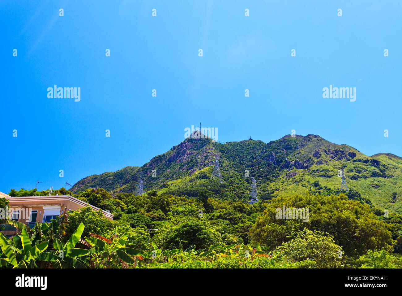 Castle Peak in Hongkong, einer der drei scharfe Hügel. Stockfoto