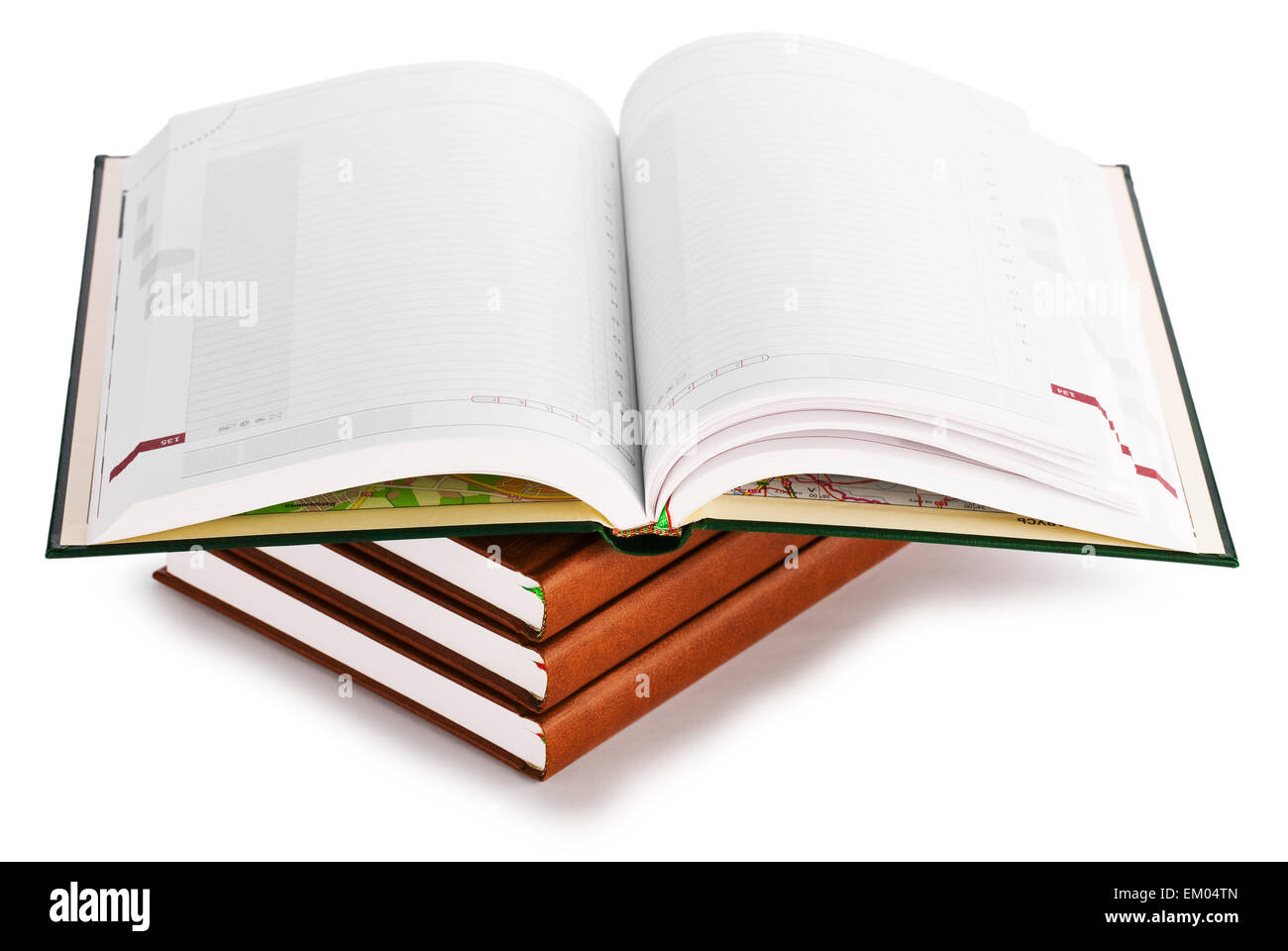 Stack-Buch mit geöffneten Buch isoliert auf weißem Hintergrund Stockfoto