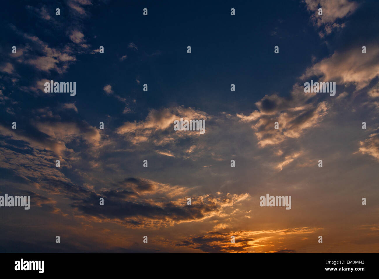 Späten Sonnenuntergang, abstrakte Landschaft für Ihr design Stockfoto