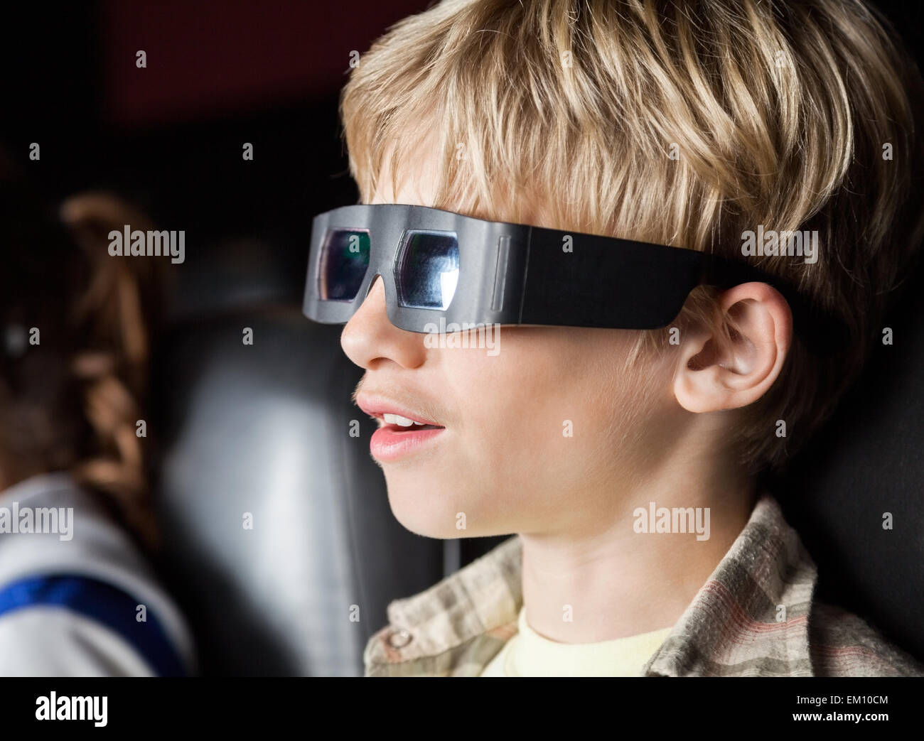 3D Film im Theater Junge Stockfoto