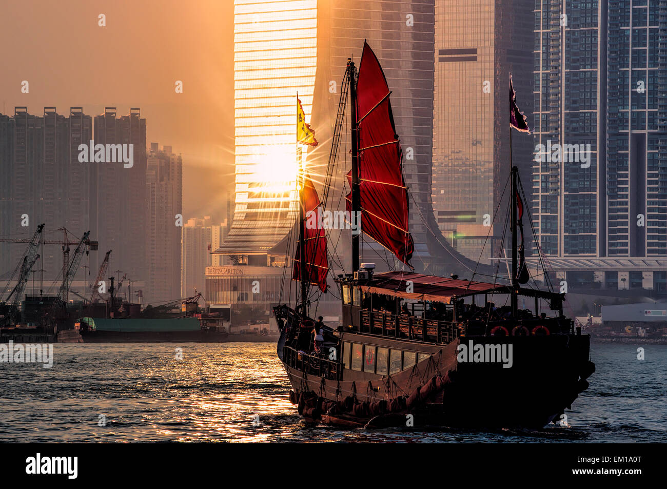 Traditionelle chinesische Dschunke, Victoria Harbour, Hong Kong, China. Stockfoto