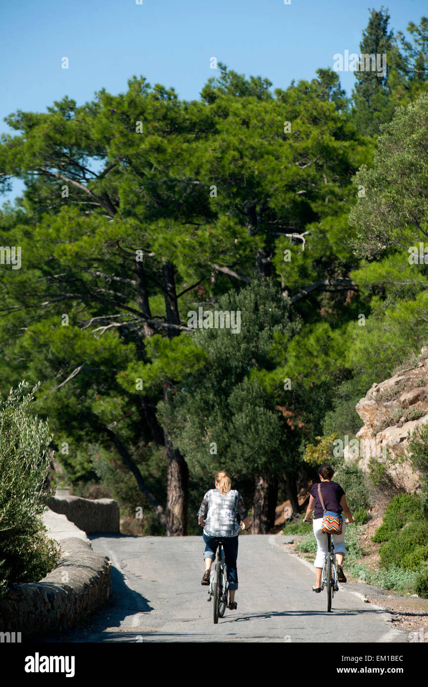 Ägypten, Istanbul, Prinzeninseln (Türk. Adalar) Im Marmarameer, Büyükada, Radfahrer Im Süden der Insel Stockfoto