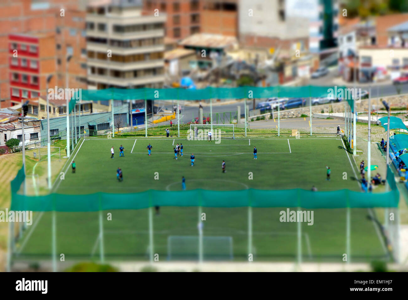 Fußballspiel (Miniatur-Effekt). La Paz. Bolivien Stockfoto