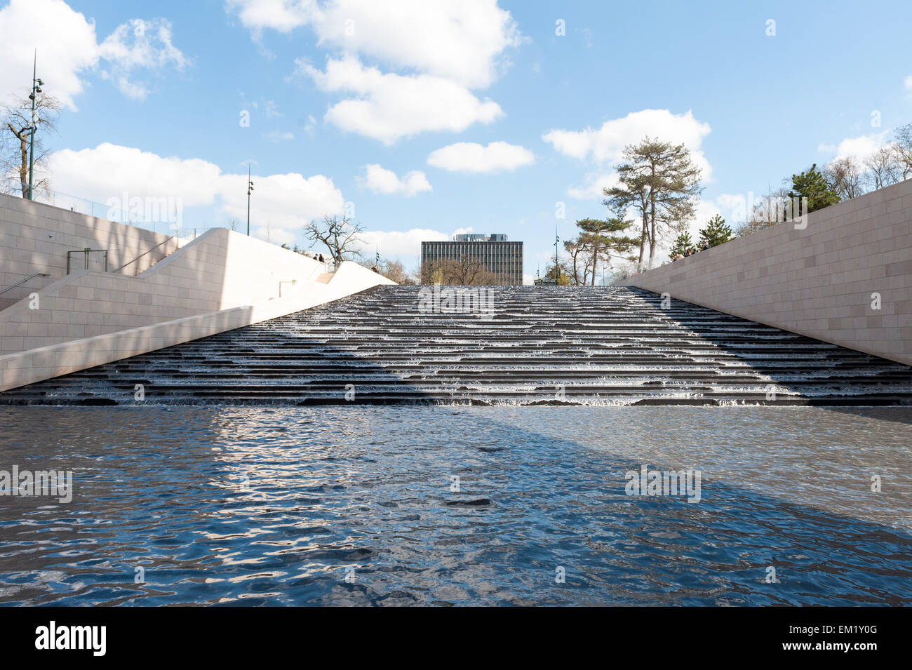 Frankreich, Paris, Treppe Kaskade der Fondation Louis Vuitton von Frank Gehry entworfenen Stockfoto