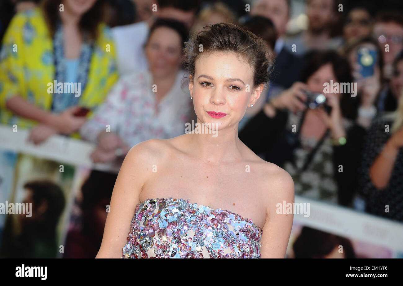 London, UK, UK. 15. April 2015. Carey Mulligan besucht die Weltpremiere von "Far From The Madding Crowd'' am BFI Southbank. © Ferdaus Shamim/ZUMA Draht/Alamy Live-Nachrichten Stockfoto