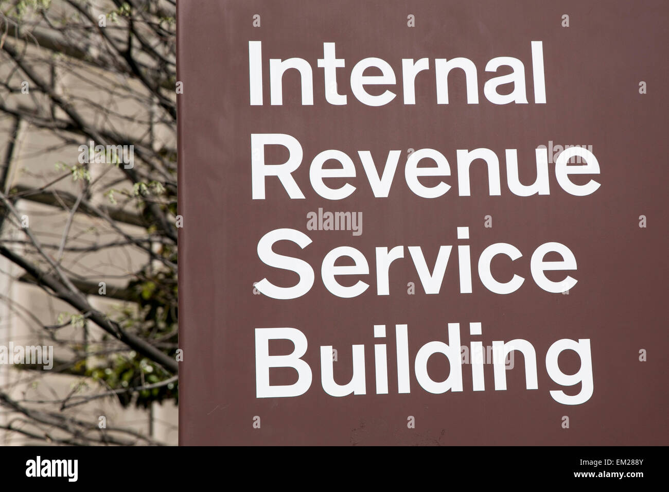Eine Außenansicht des Internal Revenue Service (IRS)-Hochhaus in der Innenstadt von Washington, DC. Stockfoto