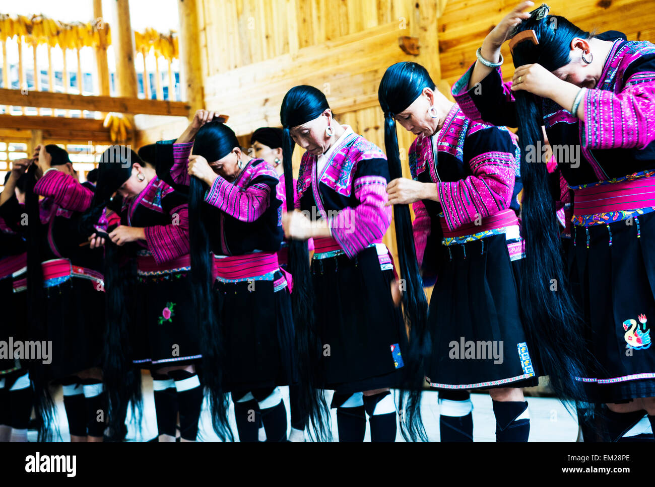 "Lange Haare" Yao Frauen in Longji, China. Stockfoto