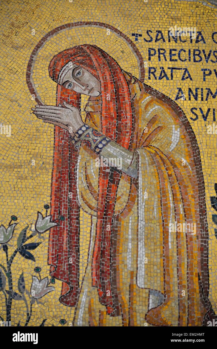 Wand, Mosaik, Saint-Odile, Chapel of Tears, Odilien-Kloster am Berg Odilien in Ottrott, Département Bas-Rhin, Alsace Stockfoto
