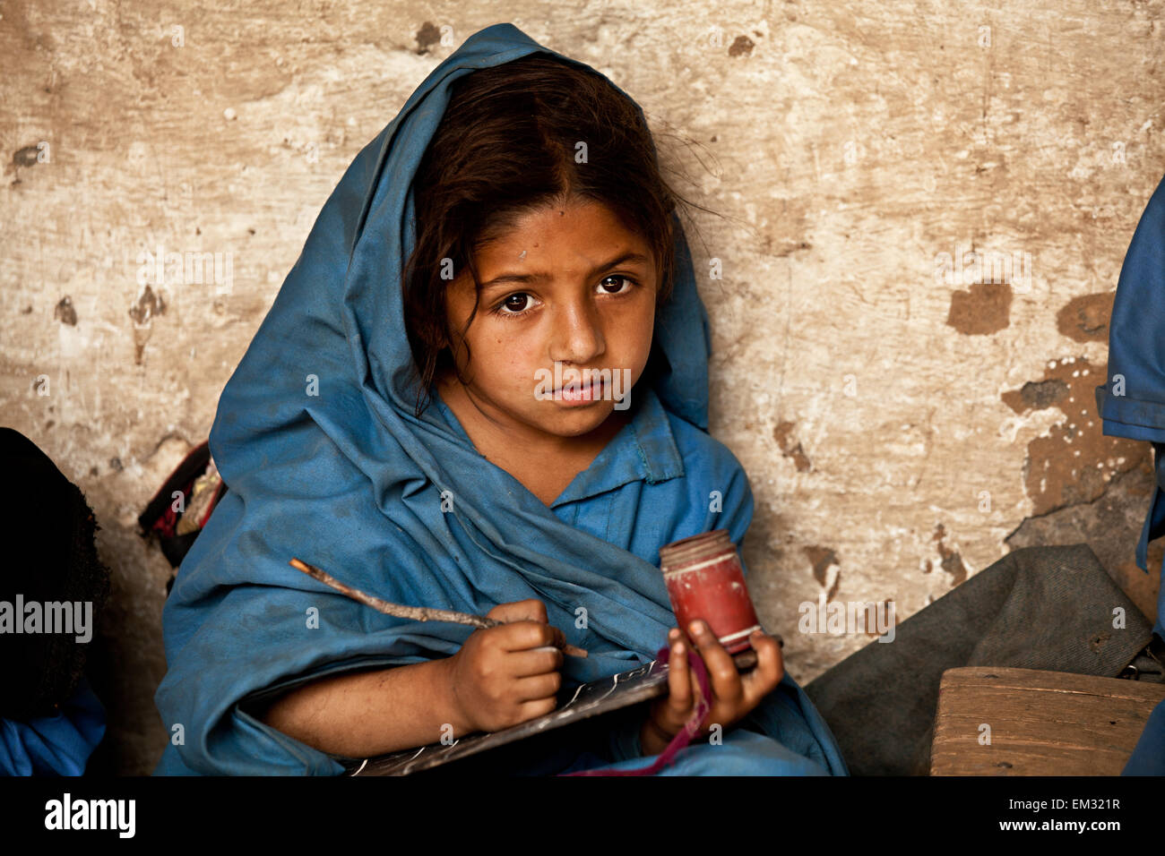 Ein Mädchen in abgelegenen Schule der Kaschmir-region Stockfoto