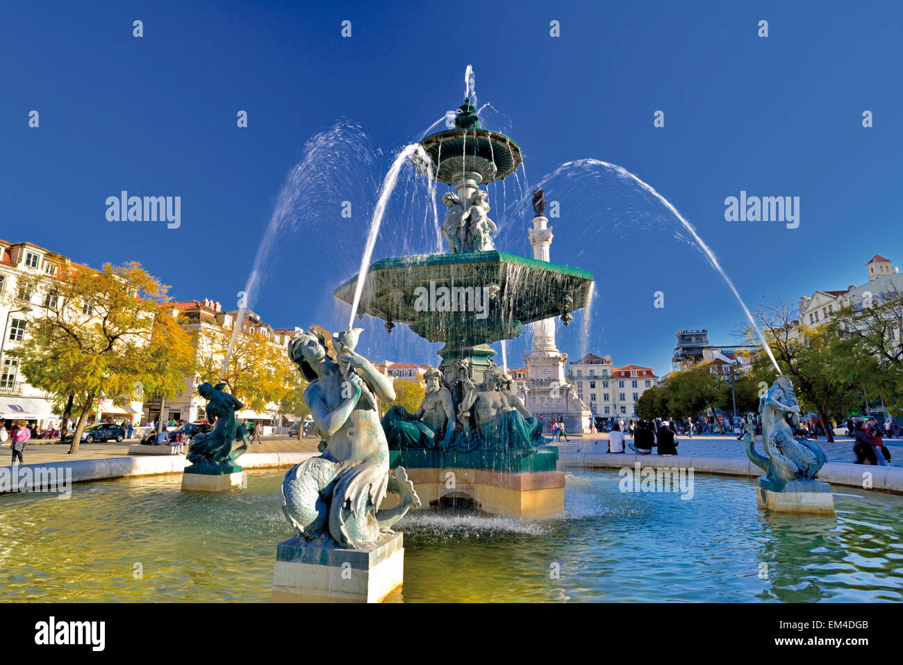 Portugal, Lissabon: Wasser-Brunnen am zentralen Rossio-Platz (offiziell Praça Dom Pedro IV) Stockfoto