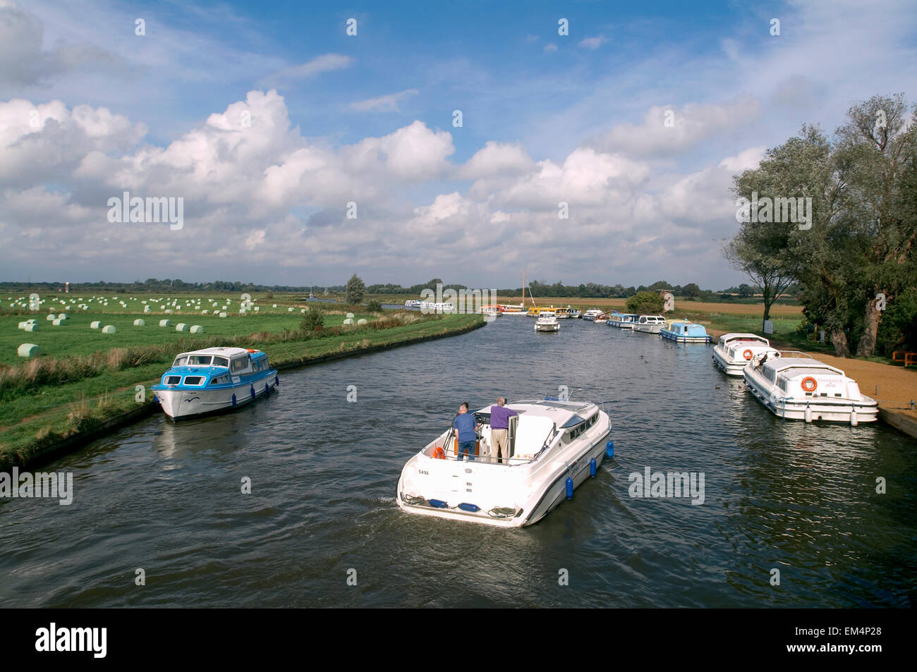 Boote auf den Norfolk Broads England UK Europa Stockfoto
