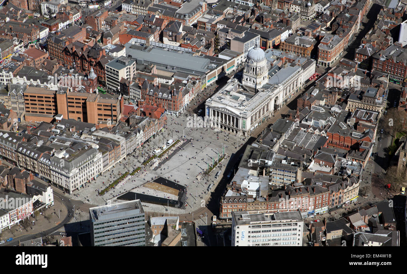 Luftaufnahme des Rathauses & Marktplatz, Nottingham Stadtzentrum, UK Stockfoto