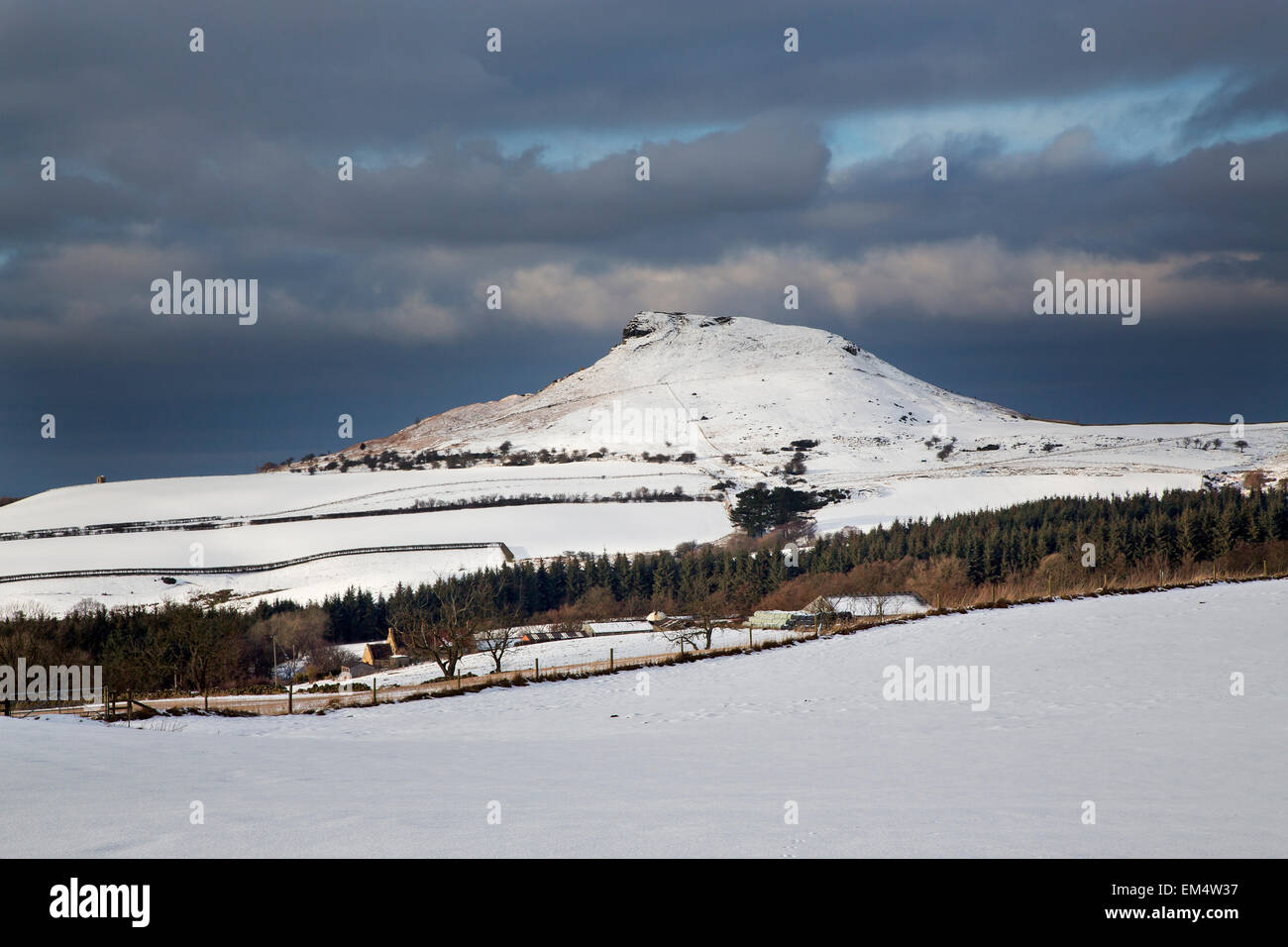Nähe Richtfest im Schnee, in der Nähe von Great Ayton, North Yorkshire Stockfoto