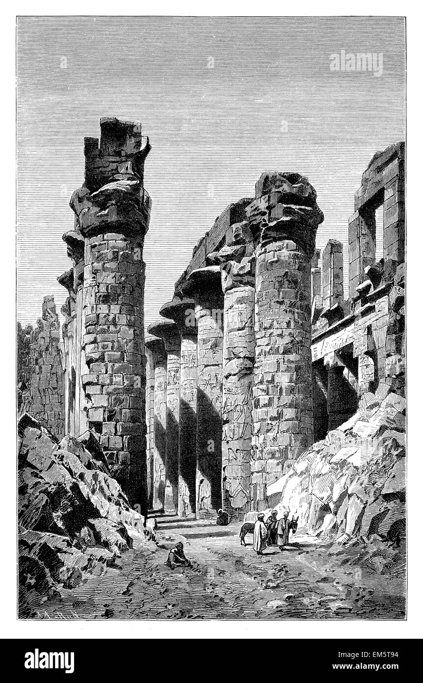 Denkmäler in Theben: Tempel von Karnak. Die großen Mittelsäule Stockfoto