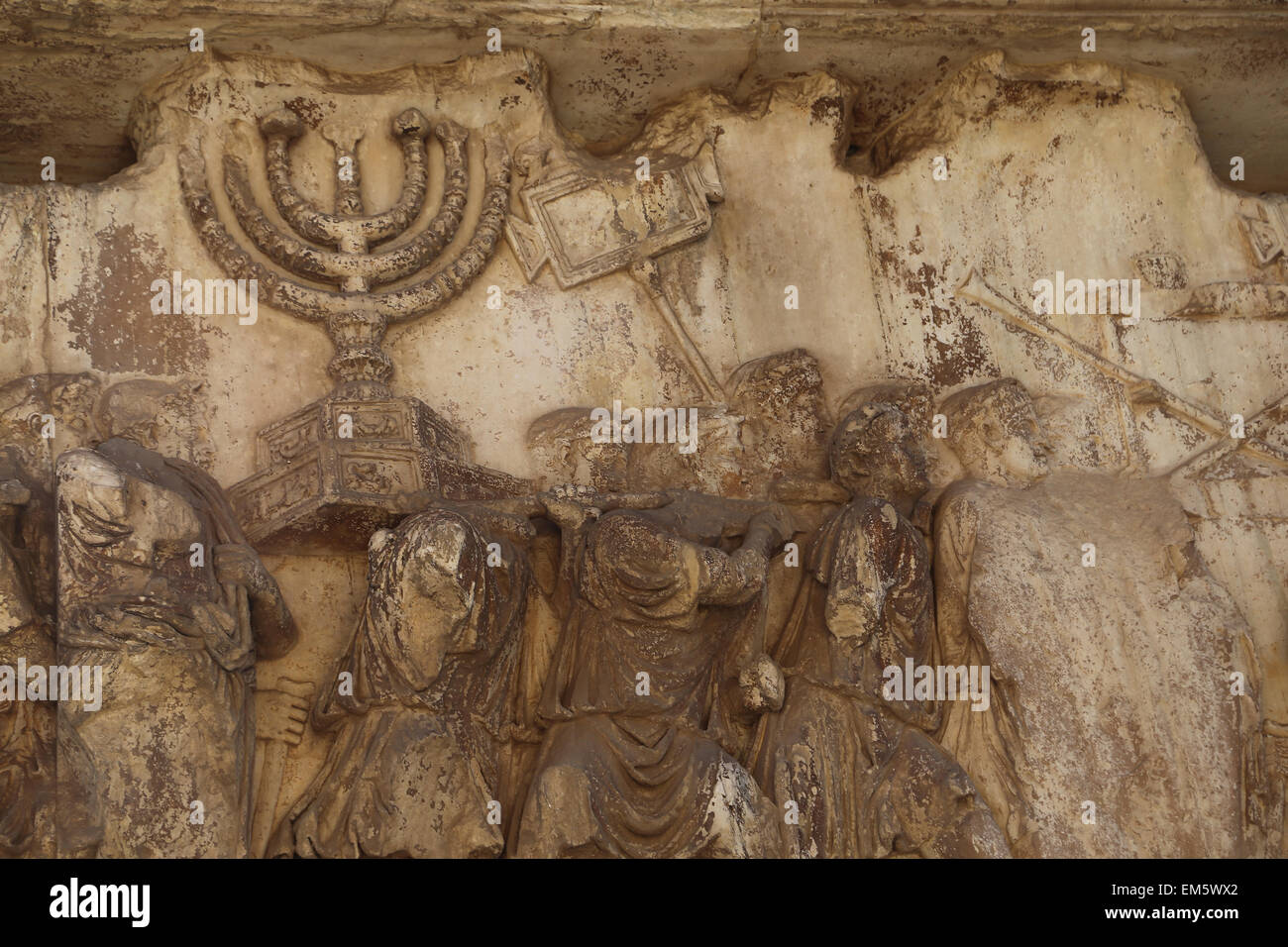 Italien. Rom. Bogen von Titus. 82 n. Chr. von Kaiser Domitian Titus Siege Gedenken errichtet. Verwöhnen von Jerusalem. Stockfoto
