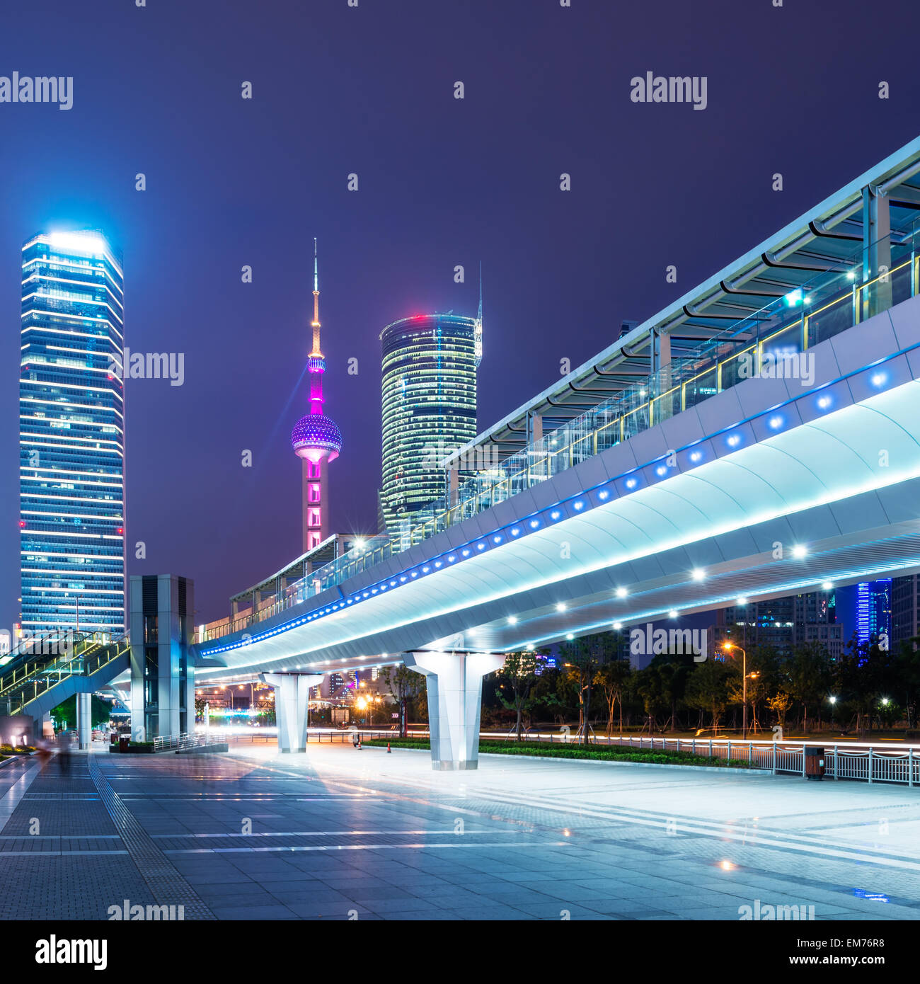 Weg zur modernen Stadt in shanghai Stockfoto