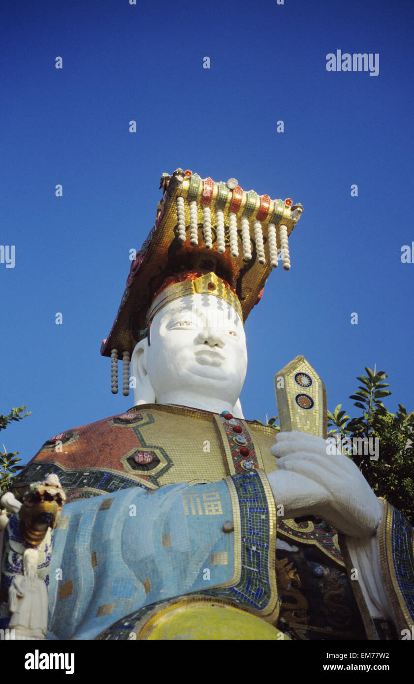 China, Hong Kong, Nahaufnahme von bunten Statue in Zinn Hua Temple; Müll-Bucht Stockfoto