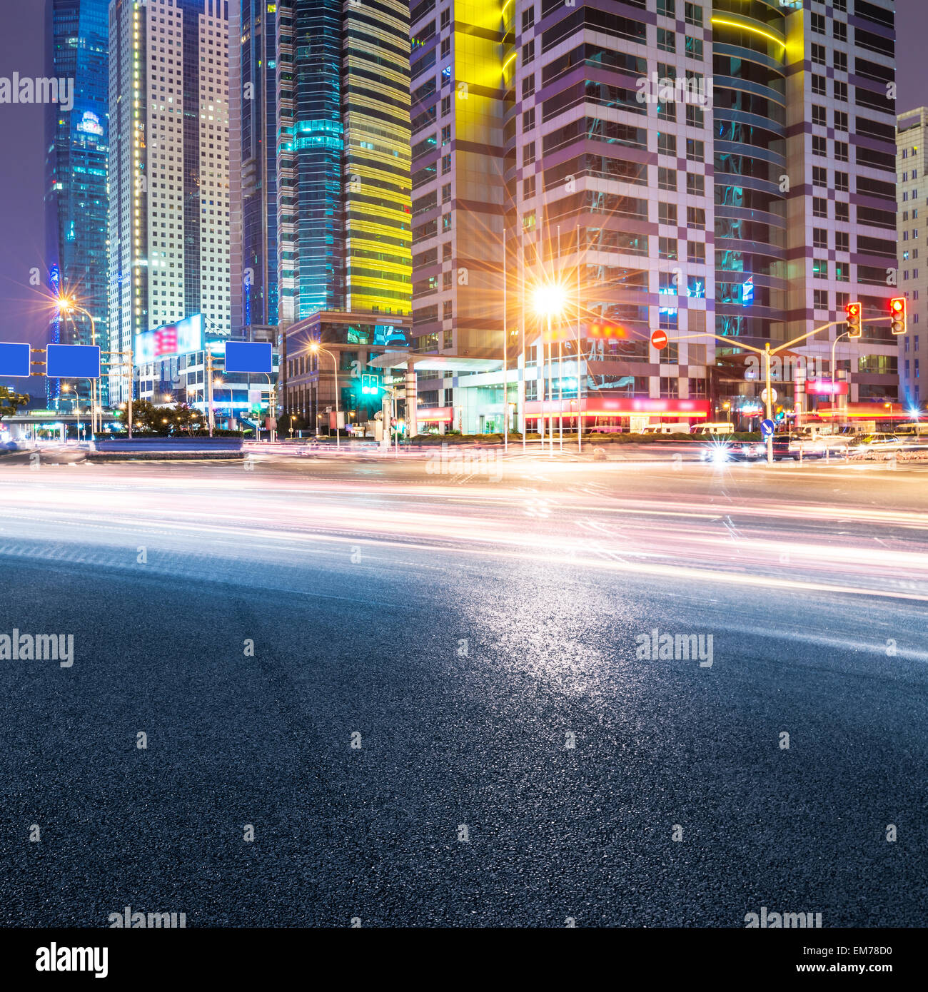 Weg zur modernen Stadt in shanghai Stockfoto
