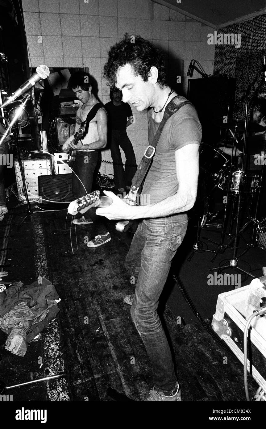 Punk-Band "The Stranglers' Auftritt in Manchester. 9. Juni 1977. Stockfoto