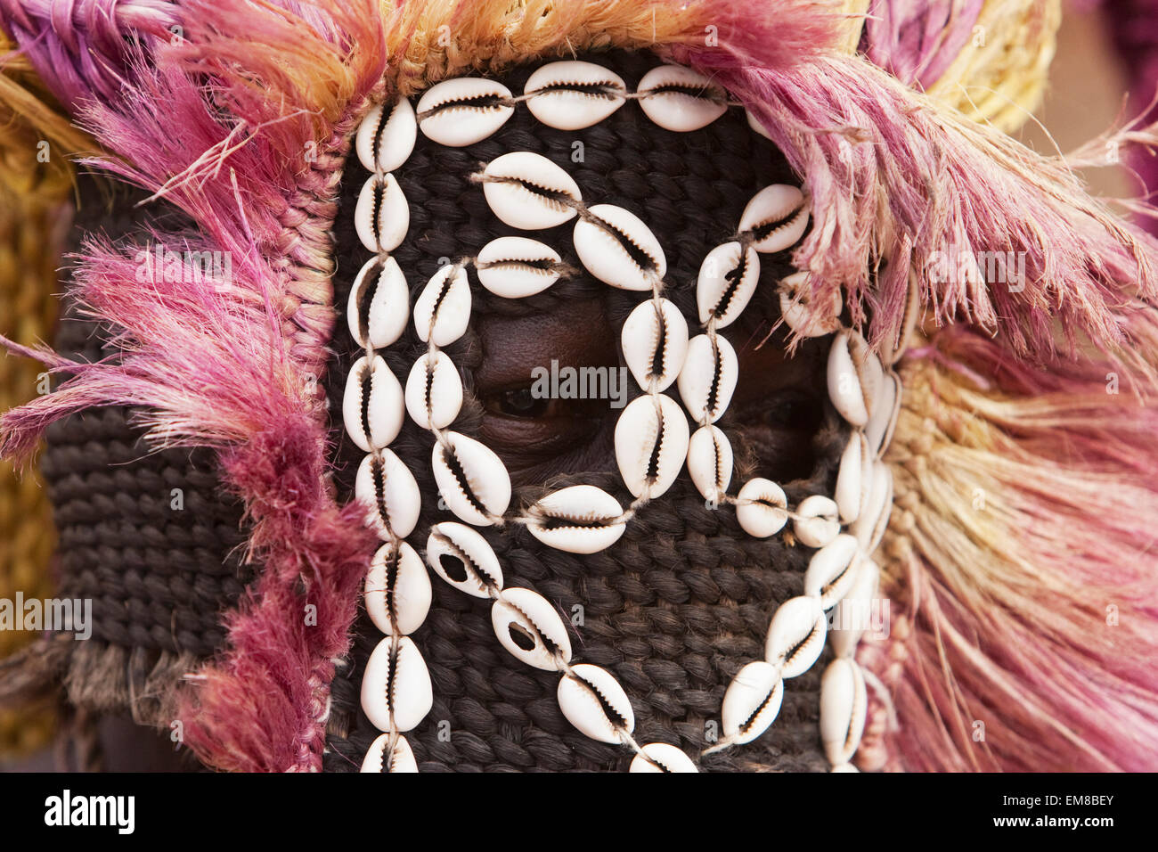 Tänzerin mit Kananga Maske bei der Dama-Feier in Tireli, Mali Stockfoto