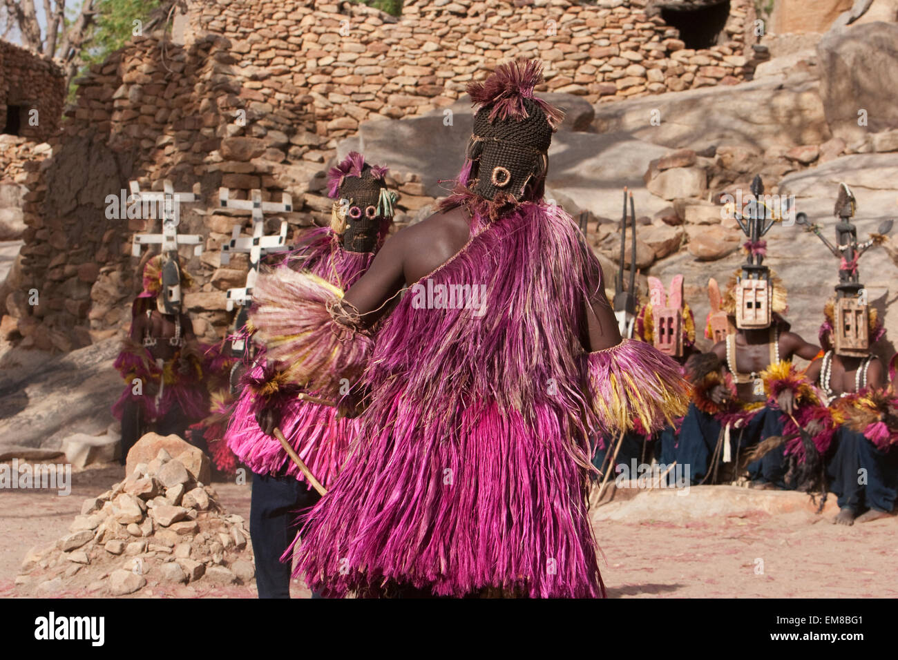 Kananga Masken Tänzer bei der Dama-Feier in Tireli, Mali Stockfoto