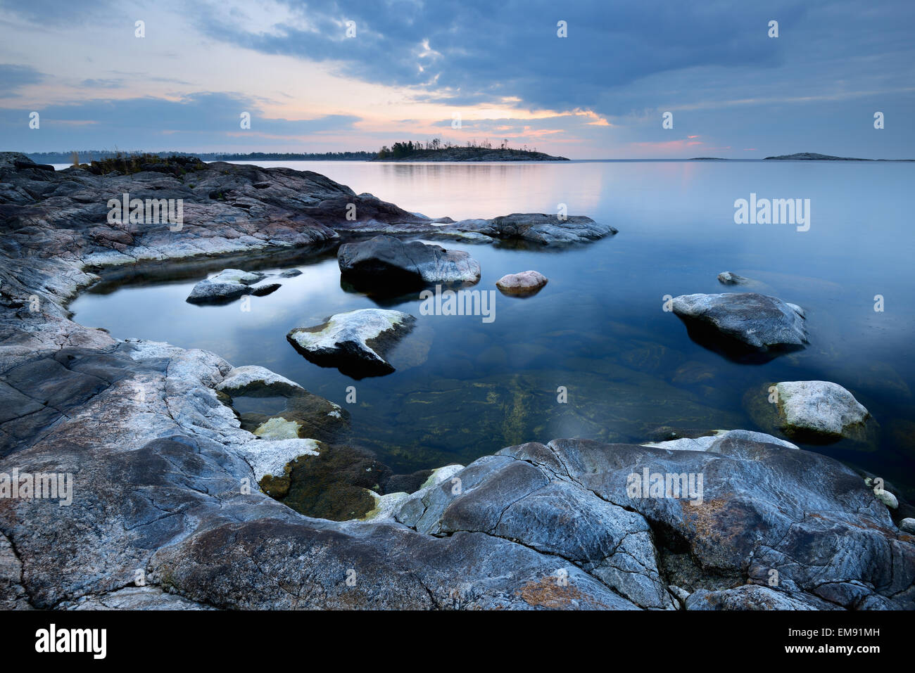 Ansicht des Ladoga-Sees von Iso Koirasaari Insel, Ladoga-See, Republik Karelien, Russland Stockfoto