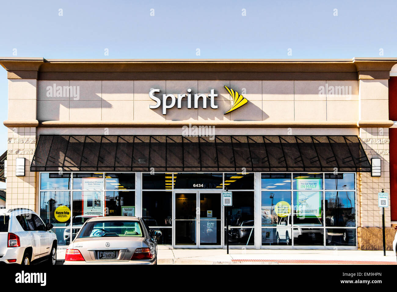 Die storefront und Logo einer Sprint Telekommunikation speichern. Oklahoma City, Oklahoma, USA. Stockfoto