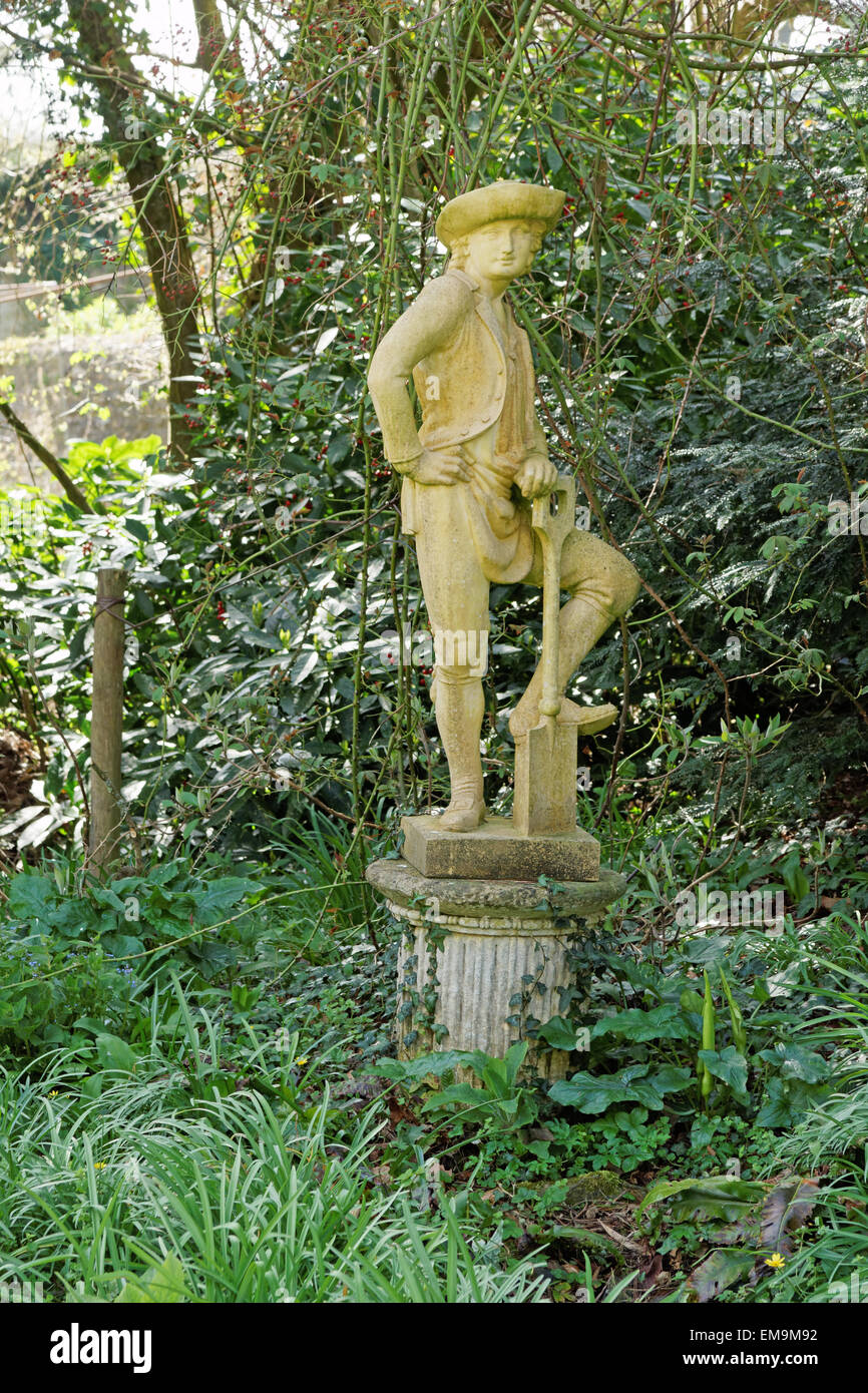 Statue von Gärtner in Dorset Garden Stockfotografie - Alamy