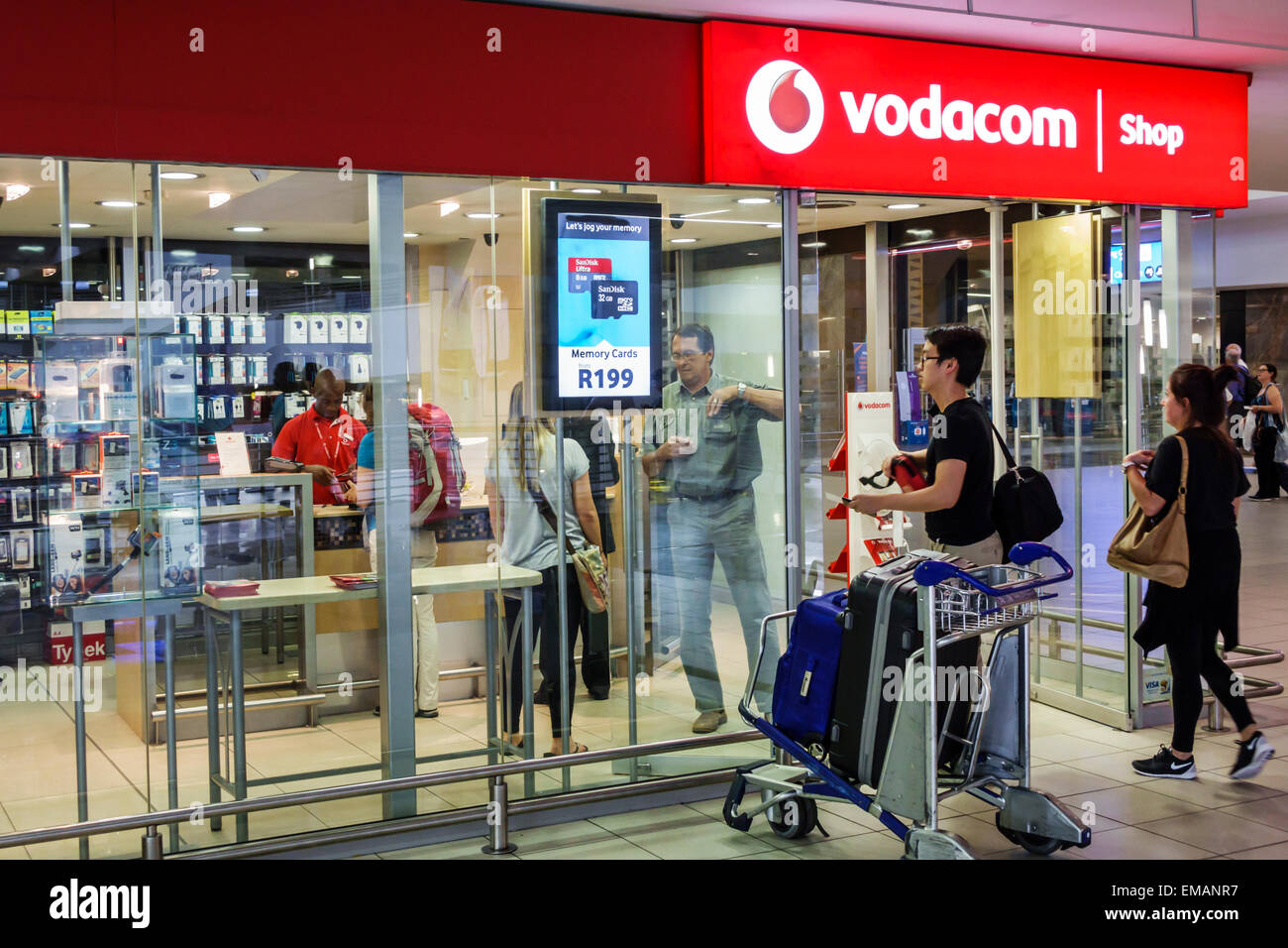 Johannesburg Südafrika, African O. R. Tambo International Airport, Terminal, Gate, Business, Shopping Shopper Shopper Shop Shops Market Markets Market Market Stockfoto