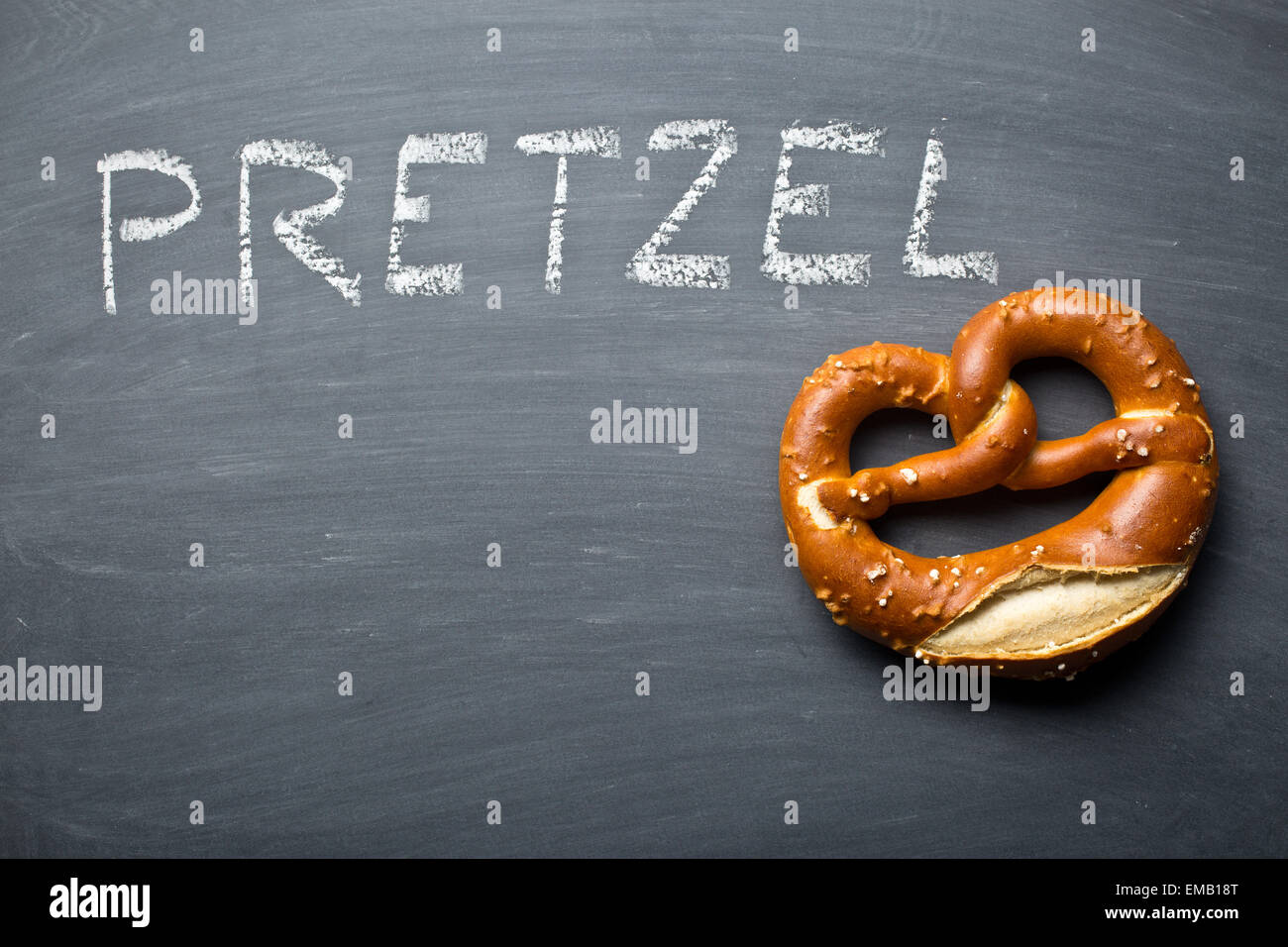 Gebackene weiche brezel -Fotos und -Bildmaterial in hoher Auflösung – Alamy