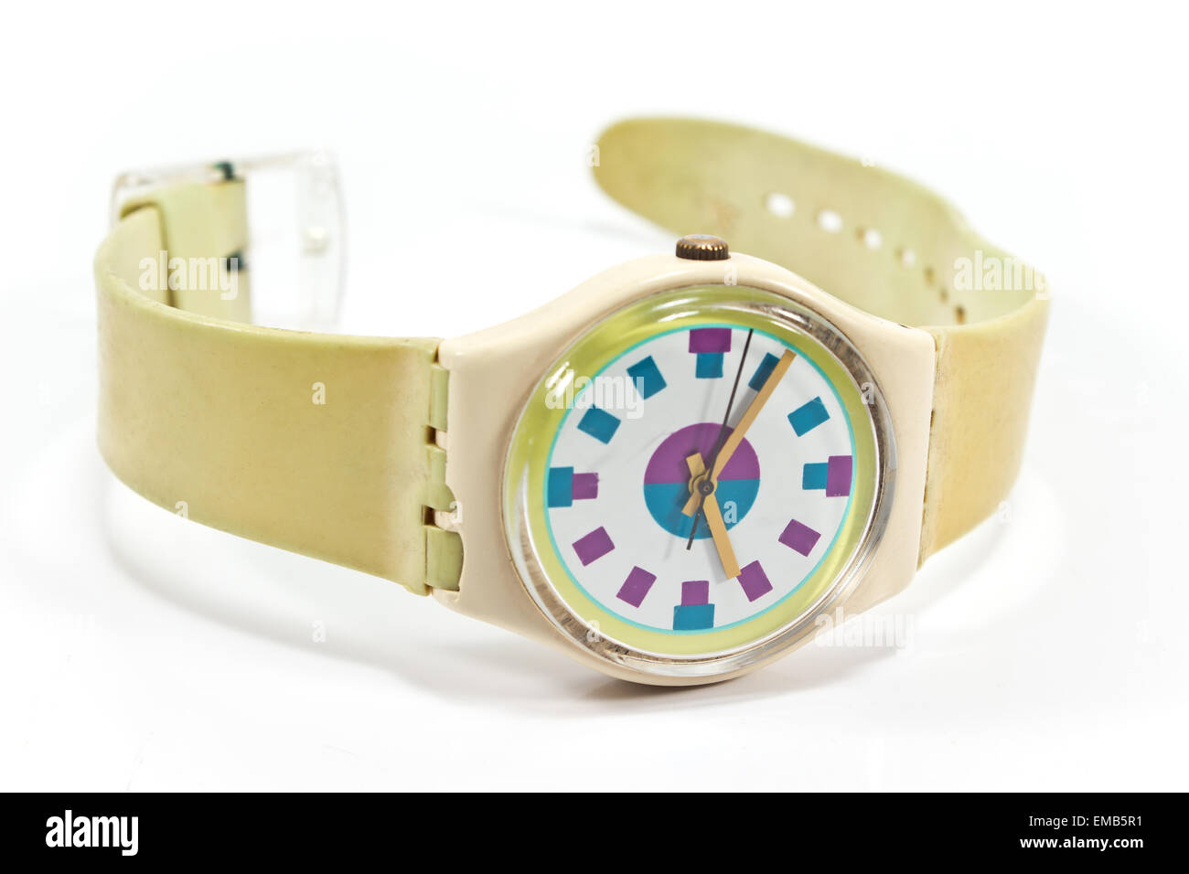 Kunststoff-Armbanduhr isoliert auf weiss Stockfoto