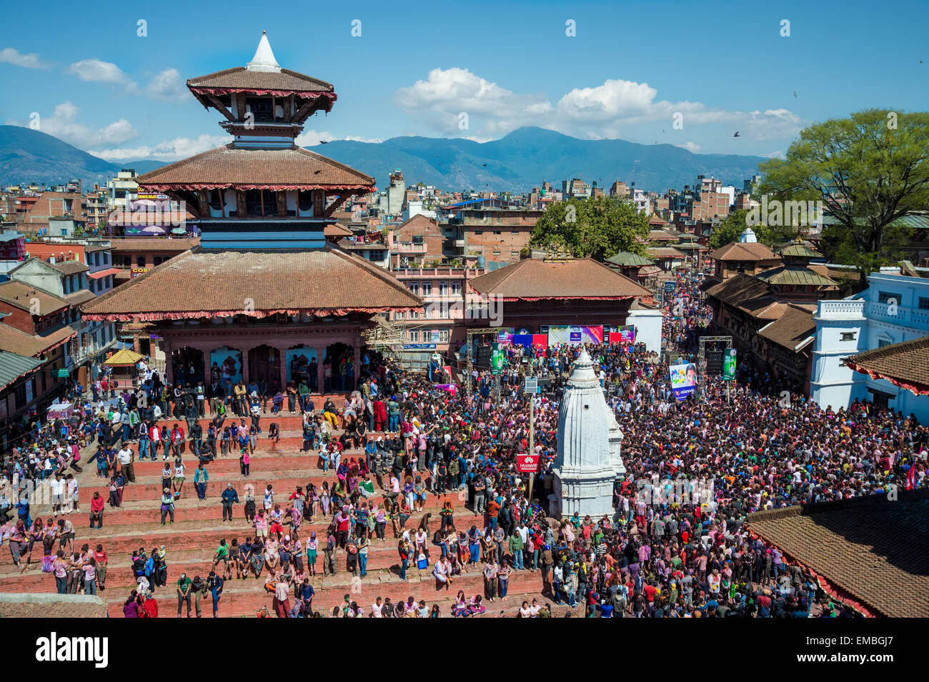 Ansicht des Durbar Square in Kathmandu während Holi-Fest Stockfoto