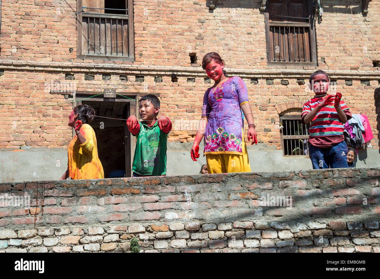 Eine Familie feiern Holi-fest in Kathmandu Stockfoto