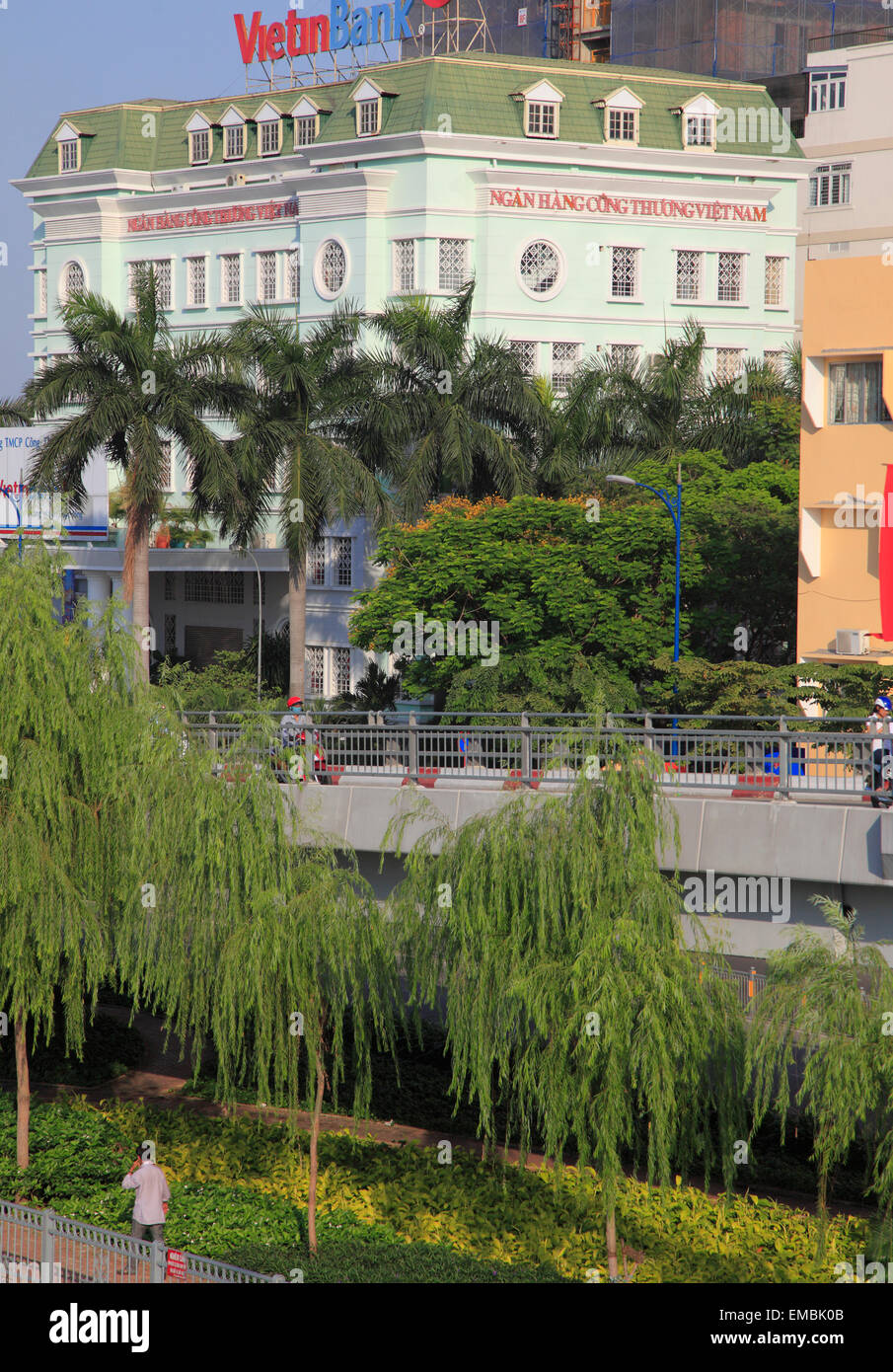 Vietnam, Ho Chi Minh Stadt, Saigon, Straßenszene, Vietin Bank, Park, Stockfoto