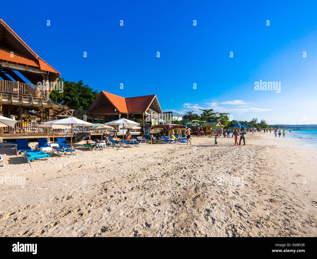 Party-Meile und Traum-Strand, Strand von Negril, Jamaika, Westmoreland Stockfoto