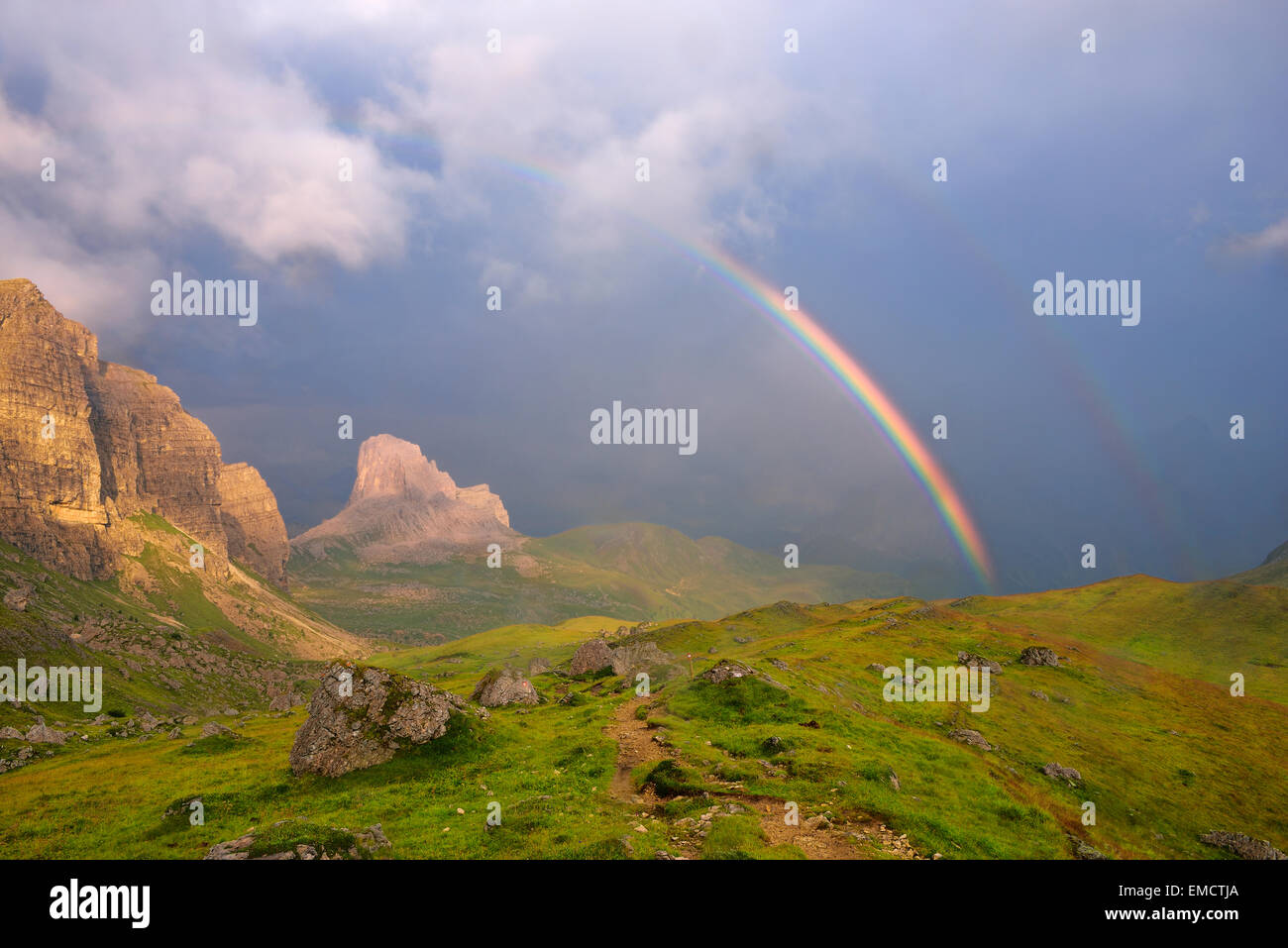 Italy, Veneto, Selva di Cadore, rainbow in the mountains Stockfoto
