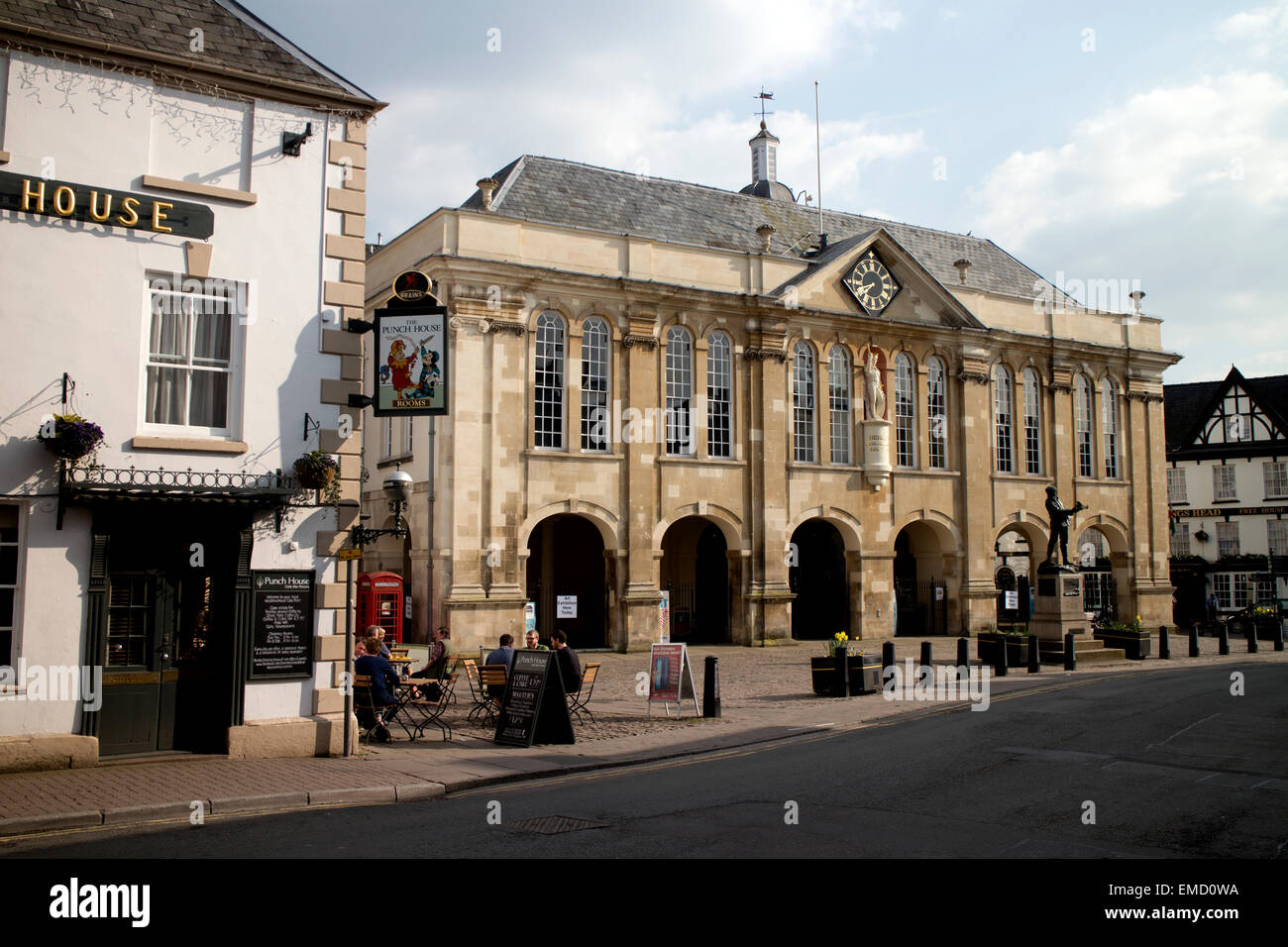 Die Shire Hall, Monmouth, Monmouthshire, Wales, UK Stockfoto