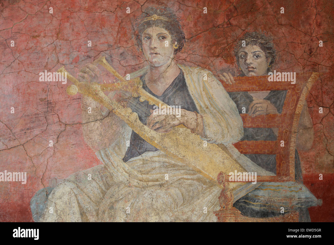 Wandmalerei. Roman. Späten republikanischen, 50-40 v. Chr.. Von Villa P. Fannius Synistor in Boscareale, Italien. Frau spielt eine Kithara. Stockfoto