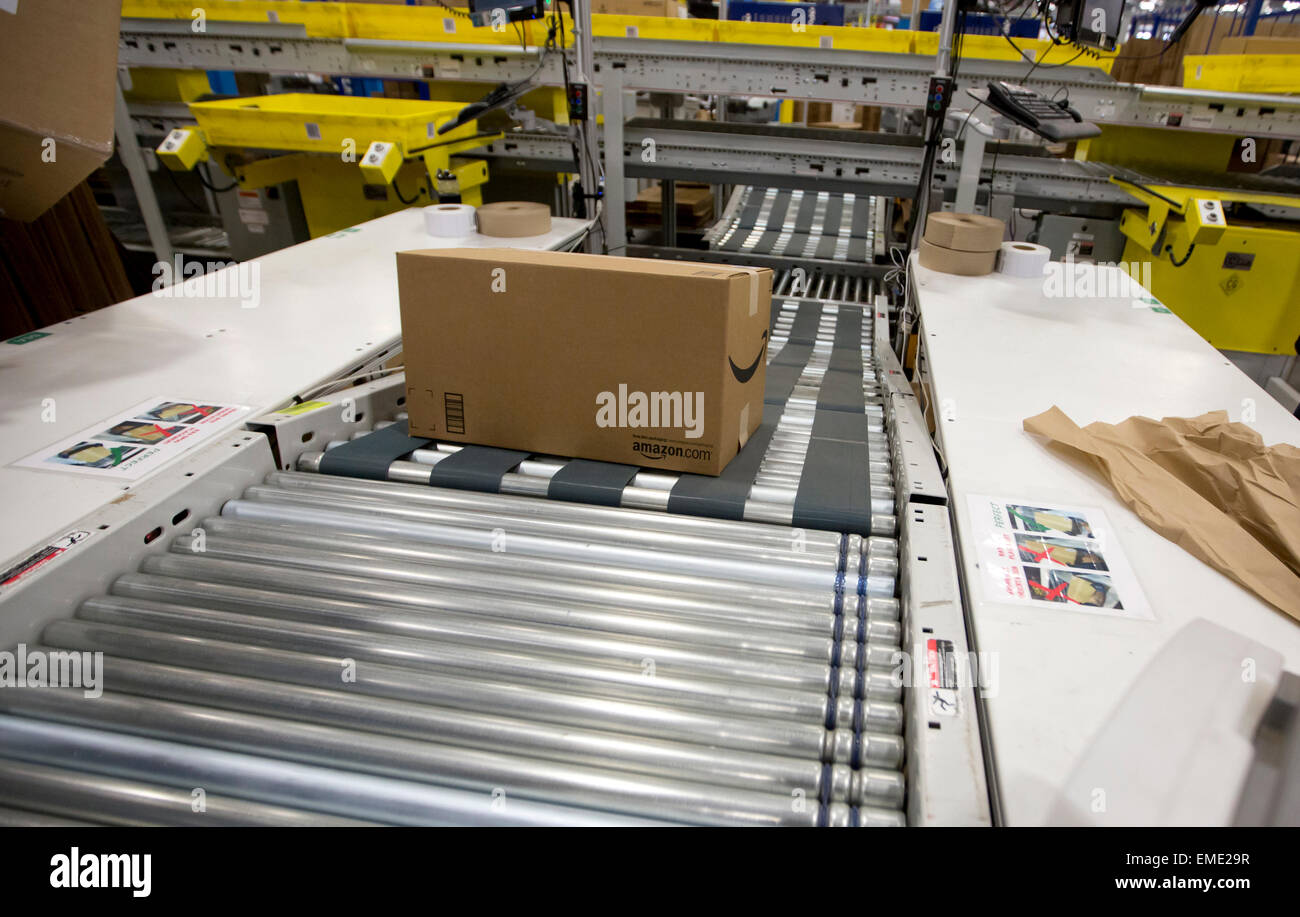 1,25 Millionen Quadratfuß Amazon Versandzentrum in Schertz, Texas mit einem Vorschuss tracking-System Paket Bestellungen Stockfoto