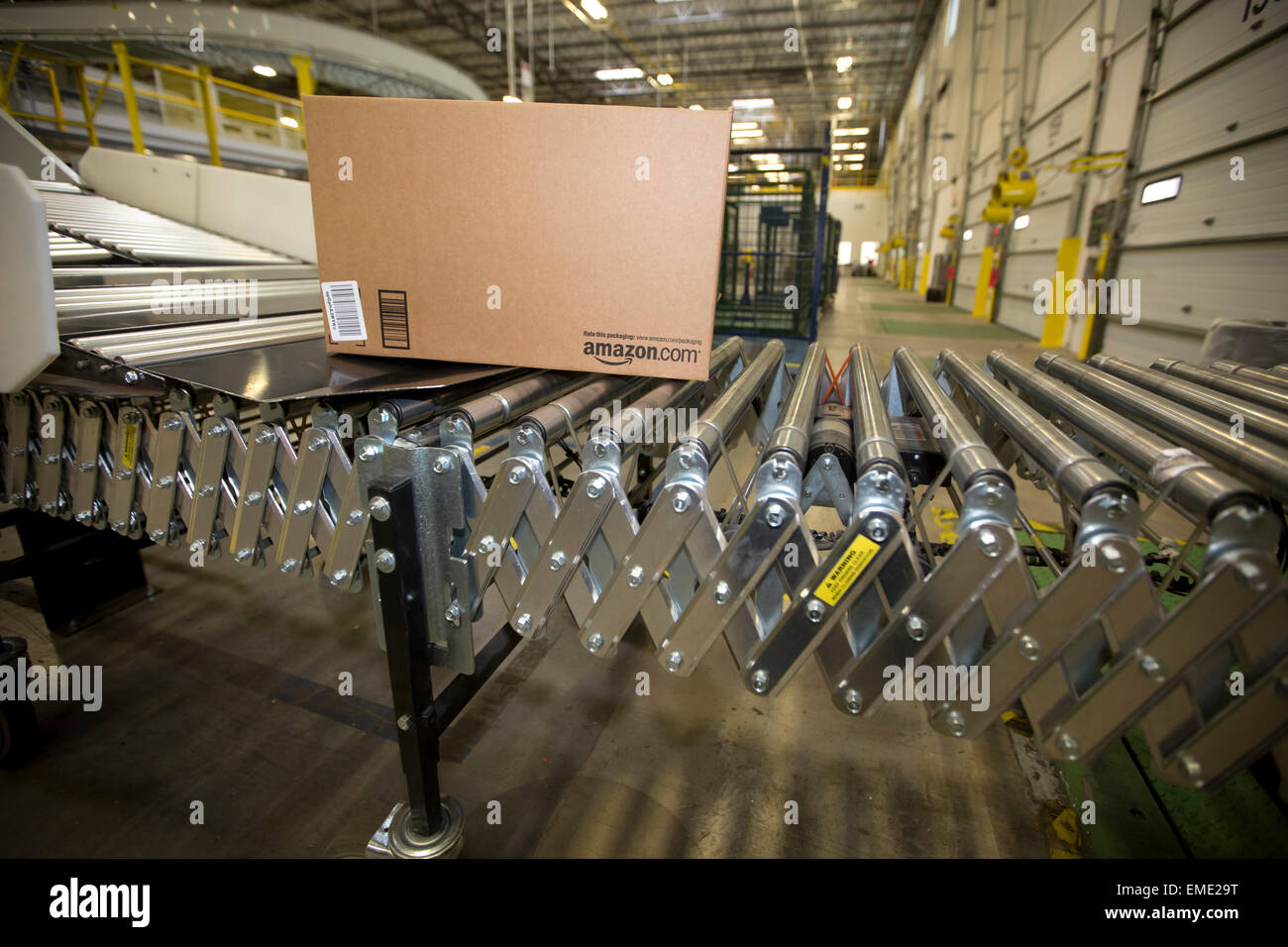 1,25 Millionen Quadratfuß Amazon Versandzentrum in Schertz, Texas mit einem Vorschuss tracking-System Paket Bestellungen Stockfoto