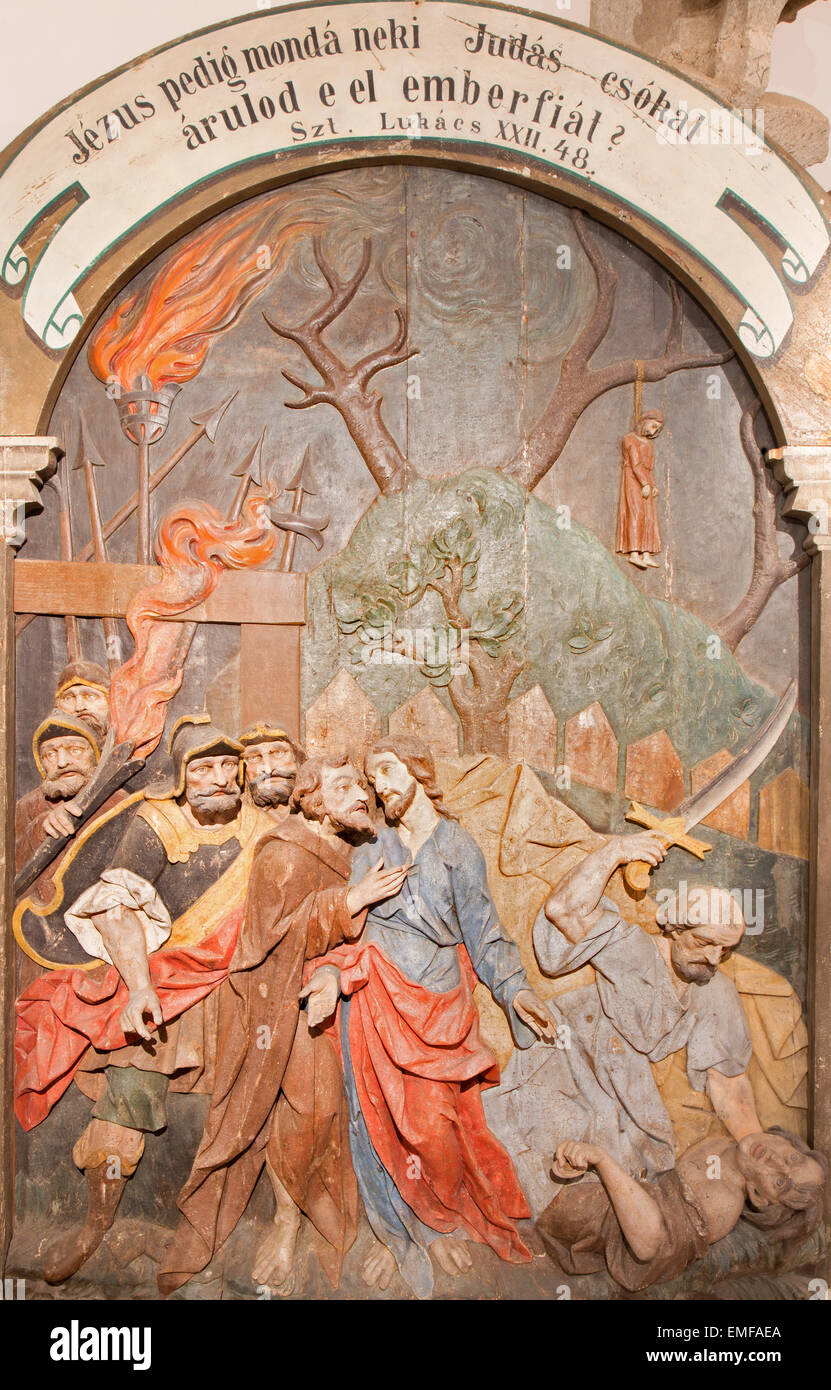 BANSKA STIAVNICA, Slowakei - 5. Februar 2015: Das geschnitzte Relief der Verrat des Judas als Teil des barocken Kalvarienberg Stockfoto