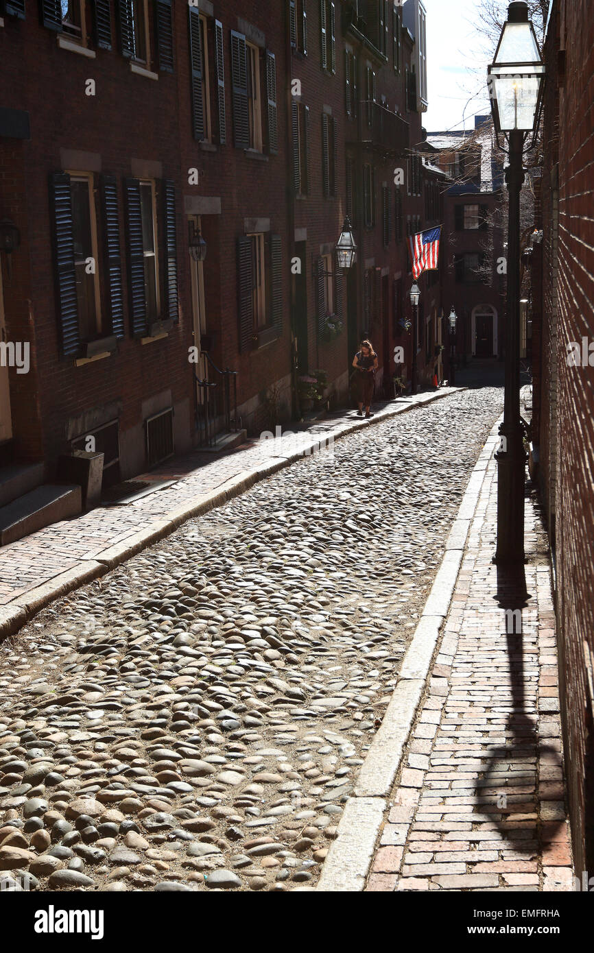 Boston Beacon Hill Eichel Straße mit Kopfsteinpflaster Wahrzeichen. Stockfoto