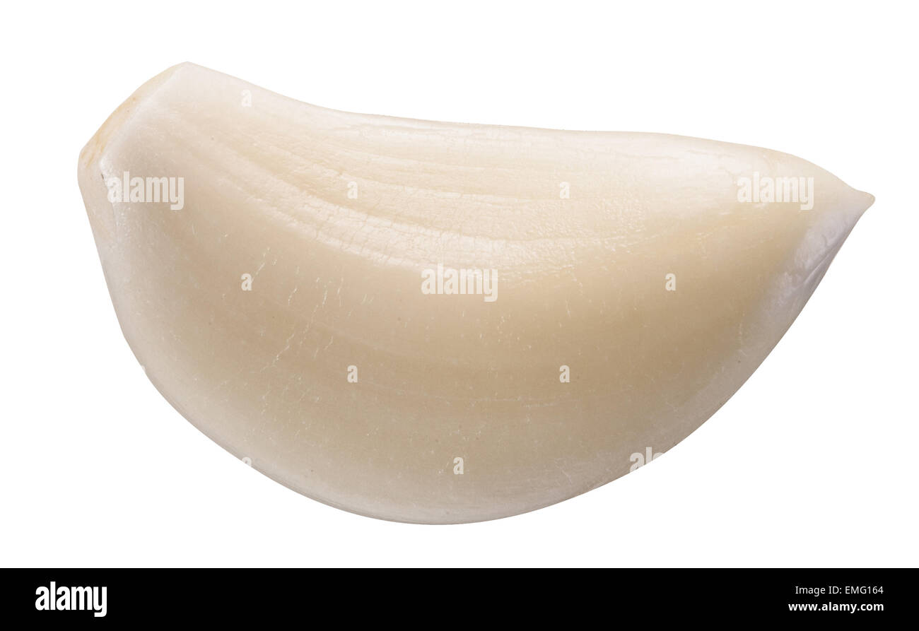 Geschälte Knoblauchzehe isoliert auf einem weißen Hintergrund. Beschneidungspfade. Stockfoto