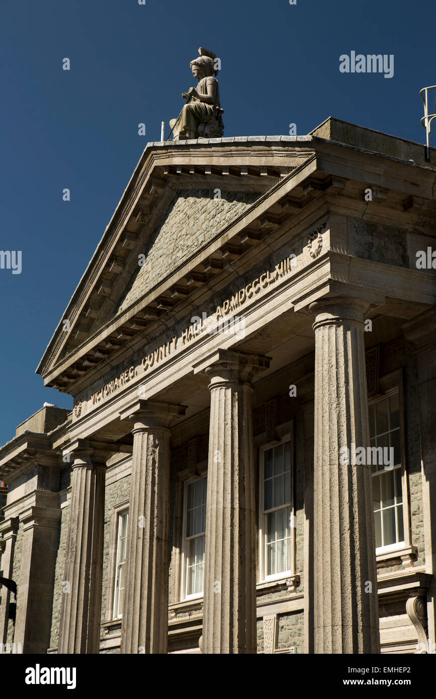 Großbritannien, Wales, Gwynedd, Caernarfon, klassischen Portikus des Crown Court Building, County Hall Stockfoto