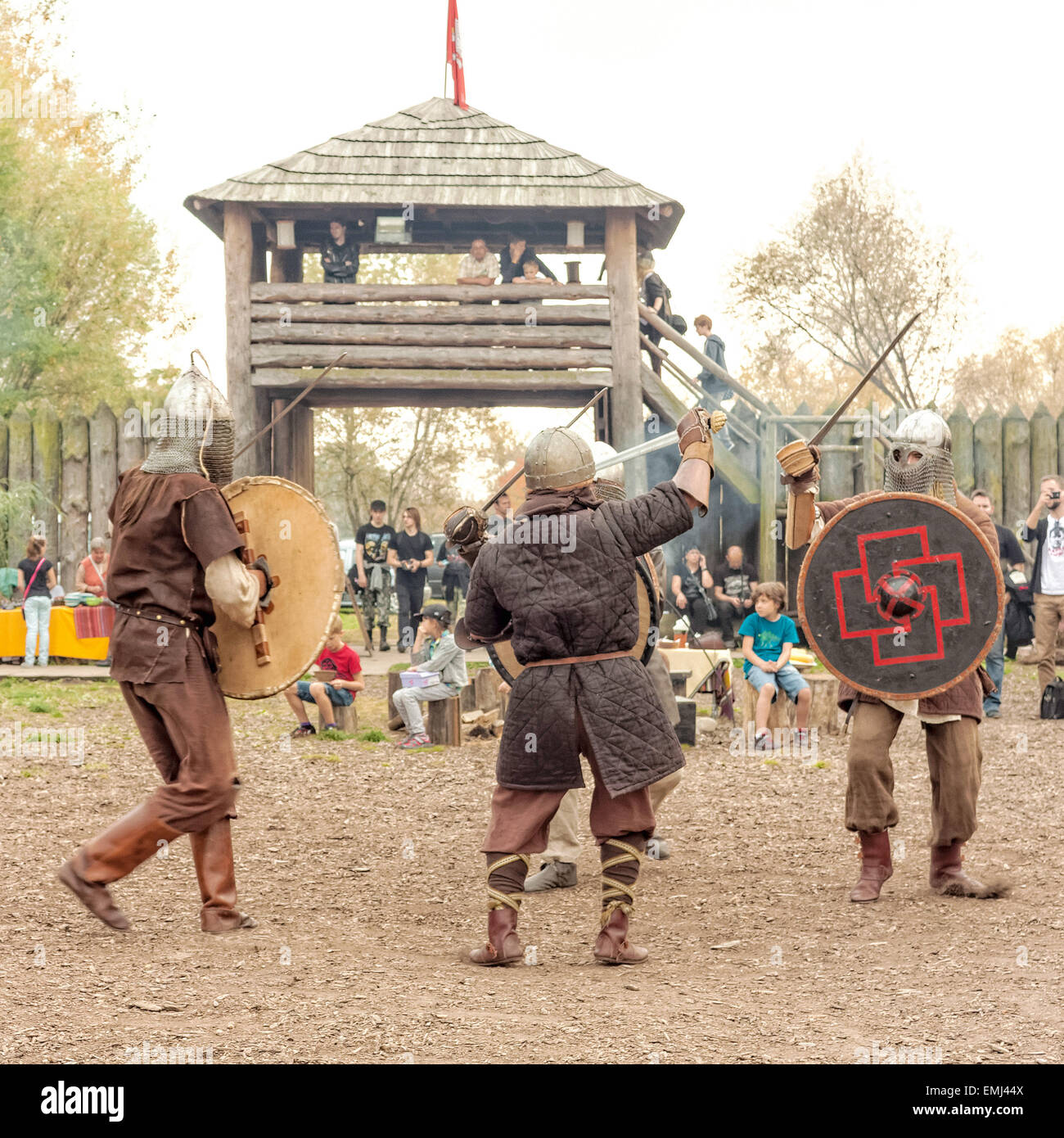 Wikinger Kampf in Jomsborg Wikinger Dorf, Warschau, Polen Stockfoto