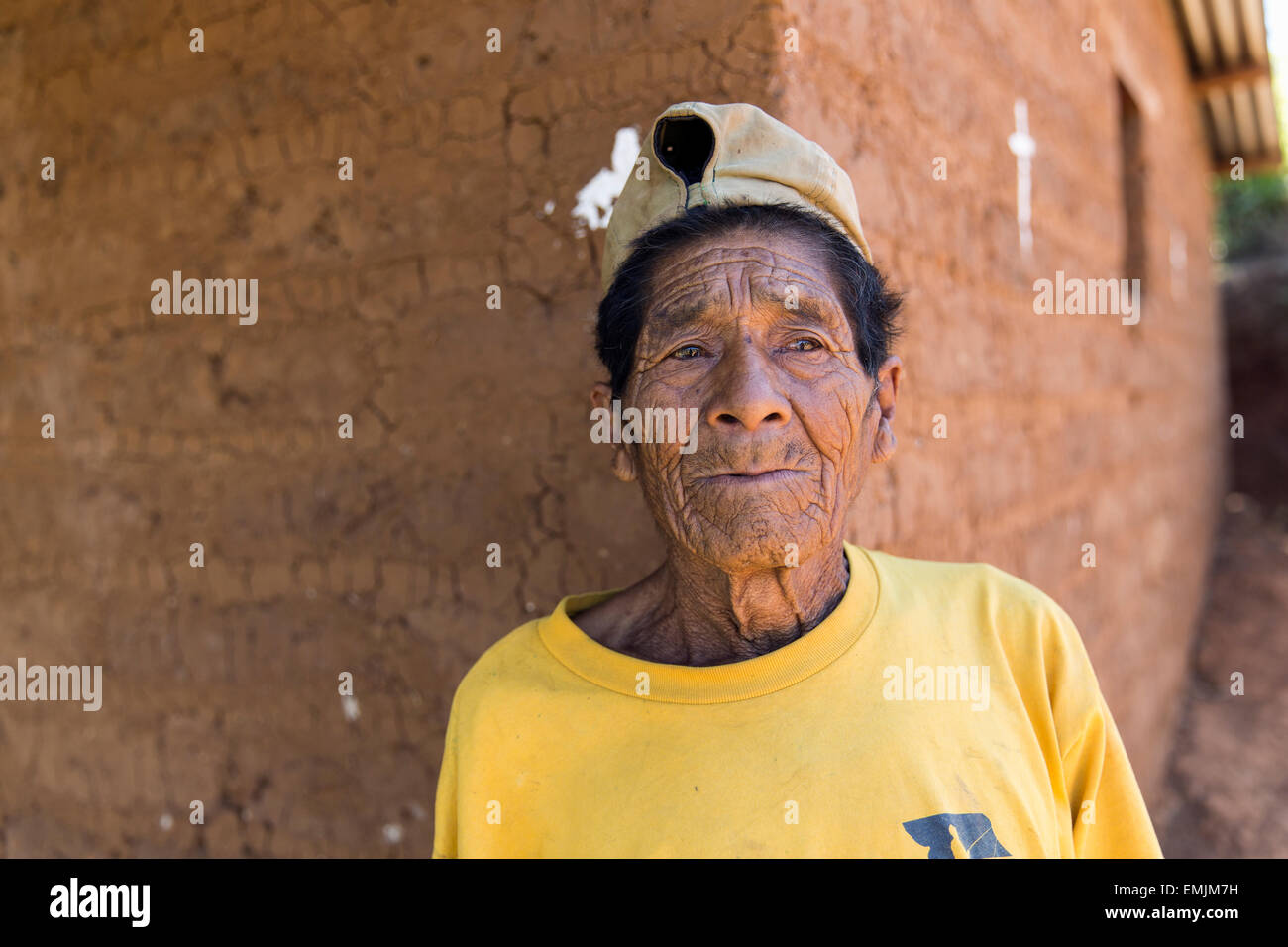 Guatemala, Jalapa, Porträt eines älteren armen Mannes. Stockfoto