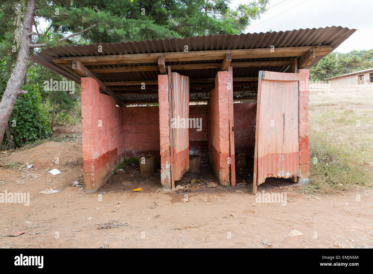 Guatemala, Jalapa, Schule im freien latrine Stockfoto